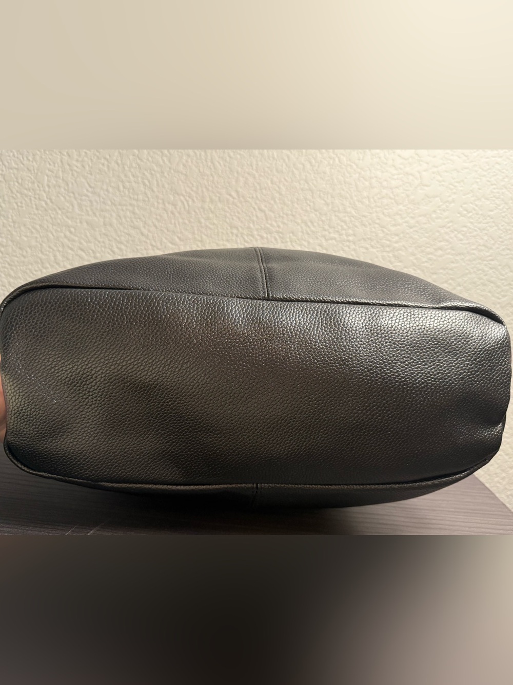 NWT BELLA RUSSO PEBBLED SHOULDER BAG - Picture 3 of 9